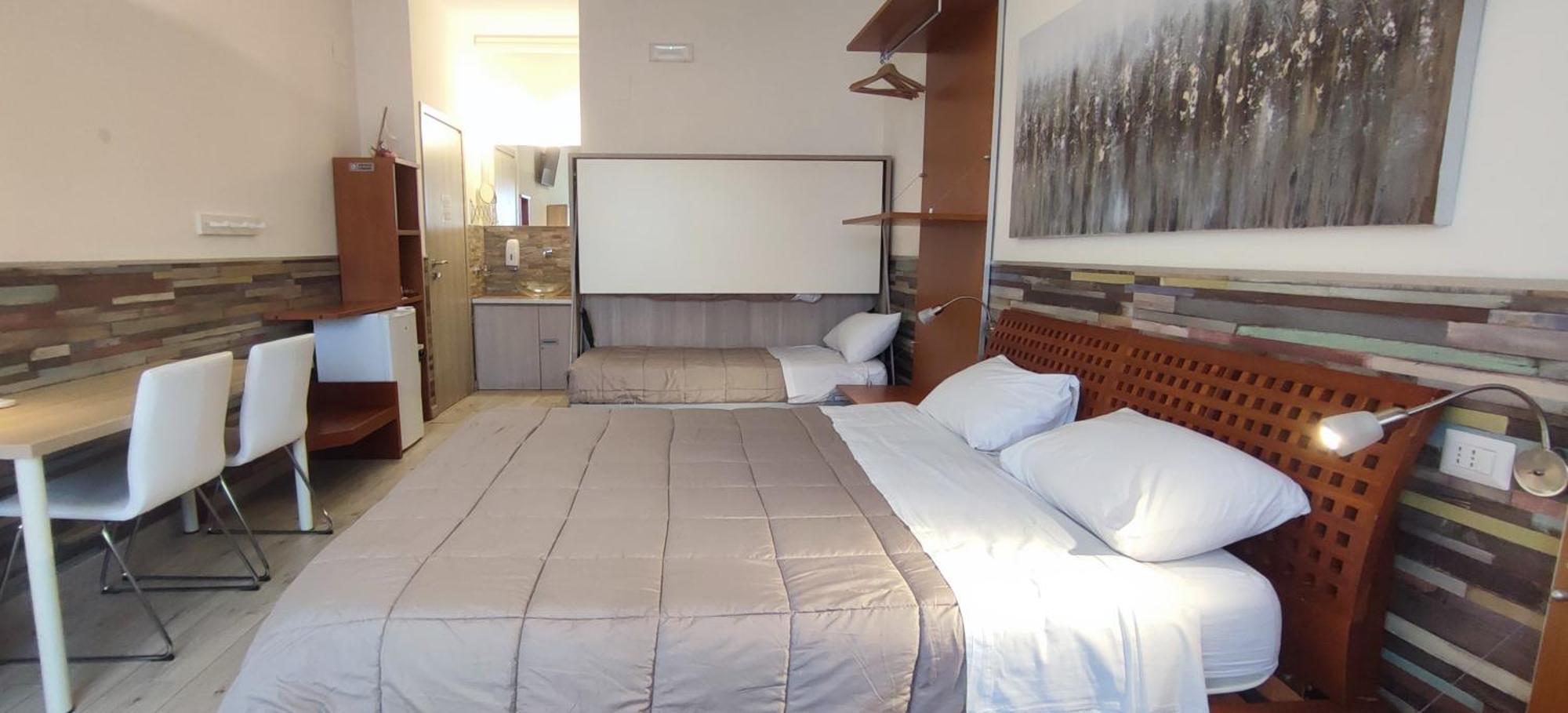 Nitto House Hotell Bari Exteriör bild